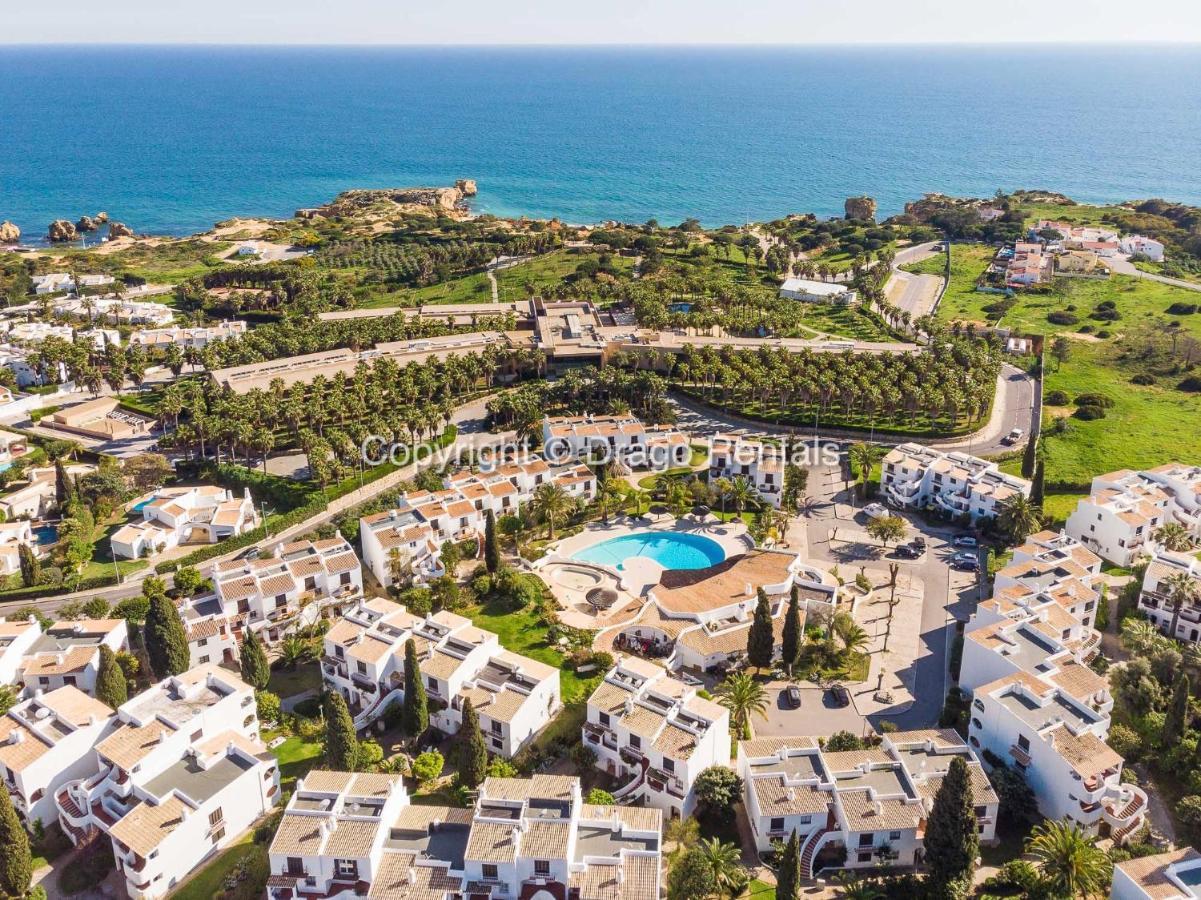 Coastal Retreat With Pool And Beach Access By Drago Rentals Albufeira Kültér fotó