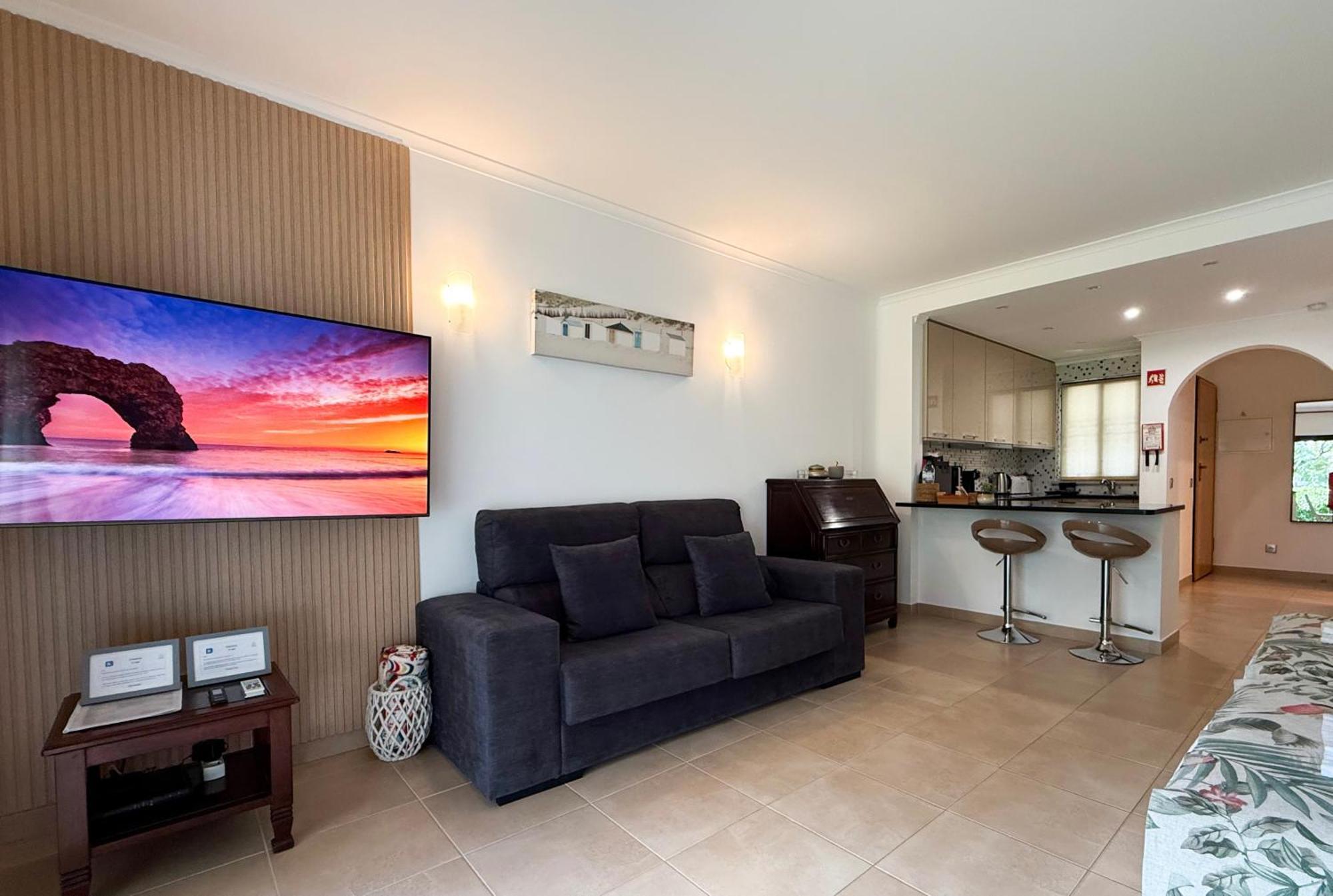 Coastal Retreat With Pool And Beach Access By Drago Rentals Albufeira Kültér fotó
