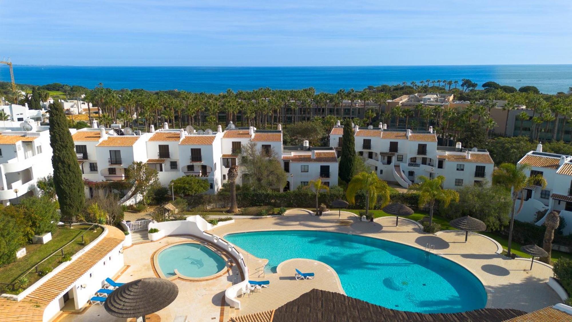Coastal Retreat With Pool And Beach Access By Drago Rentals Albufeira Kültér fotó